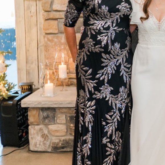 Alex Evenings Black and Silver Gown with Cuffed Sleeves - Picture 6 of 6